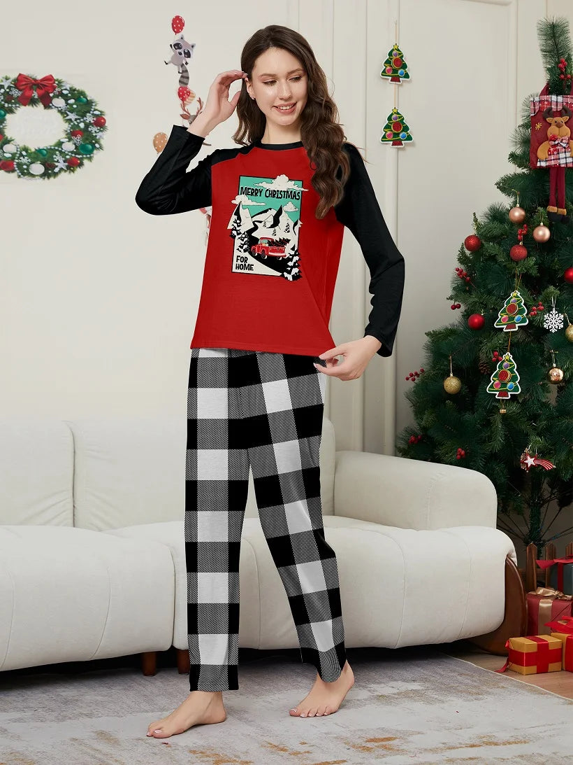 2024 Xmas Family Matching Pajamas Merry Christmas Picture Printed Adult Kid Baby Family Matching Outfits Christmas Family Pj's