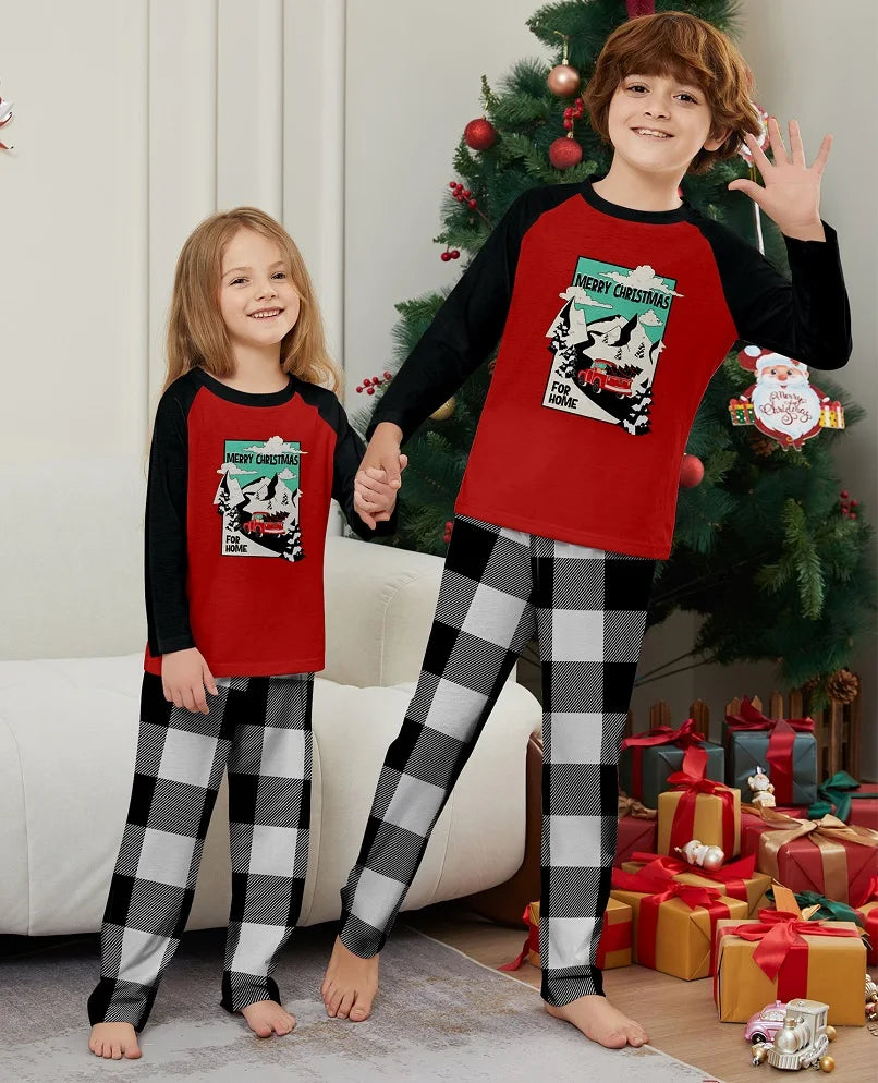 2024 Xmas Family Matching Pajamas Merry Christmas Picture Printed Adult Kid Baby Family Matching Outfits Christmas Family Pj's