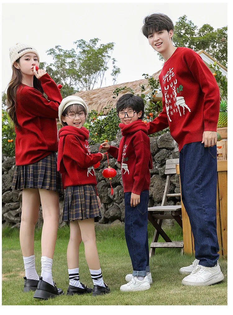 Family Christmas Matching Outfits Mother Daughter Sweater for New Year Father and Son Jumper Dad Mom and Children Knit Pullover