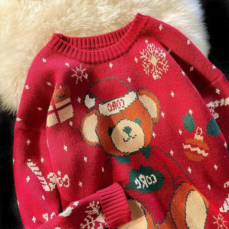 Kawaii Vintage Bear Christmas Sweater – Loose Fit Red & Green for Couples