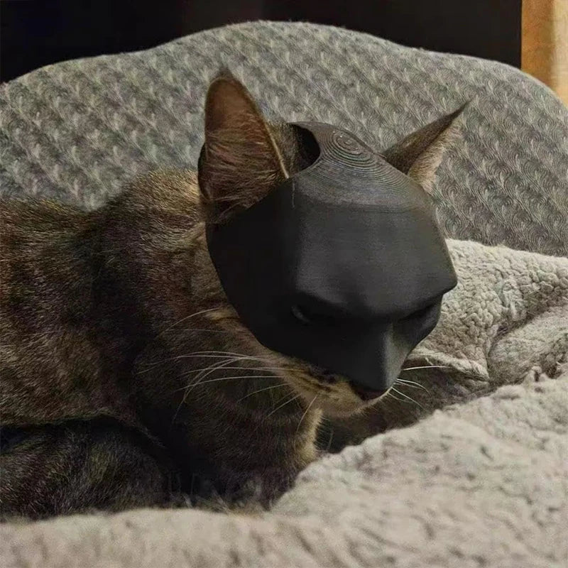 Adorable Bat Cat Mask - Transform Your Kitty into a Halloween Superhero!